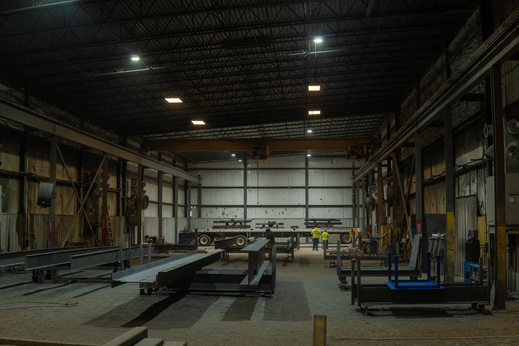 Shop bay